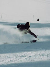 REVOLT 104 FLAT 25/26